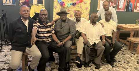 I congolesi che giunsero nel 1973, primi immigrati africani a Bari: Ci guardavano tutti con curiosit